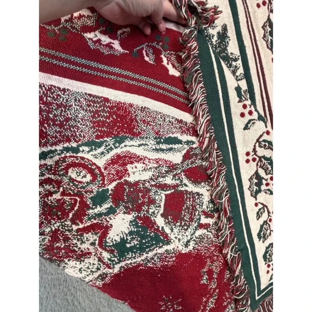 Vintage Style Old World Santa Claus Woven Tapestry Throw Blanket Holly Fringe